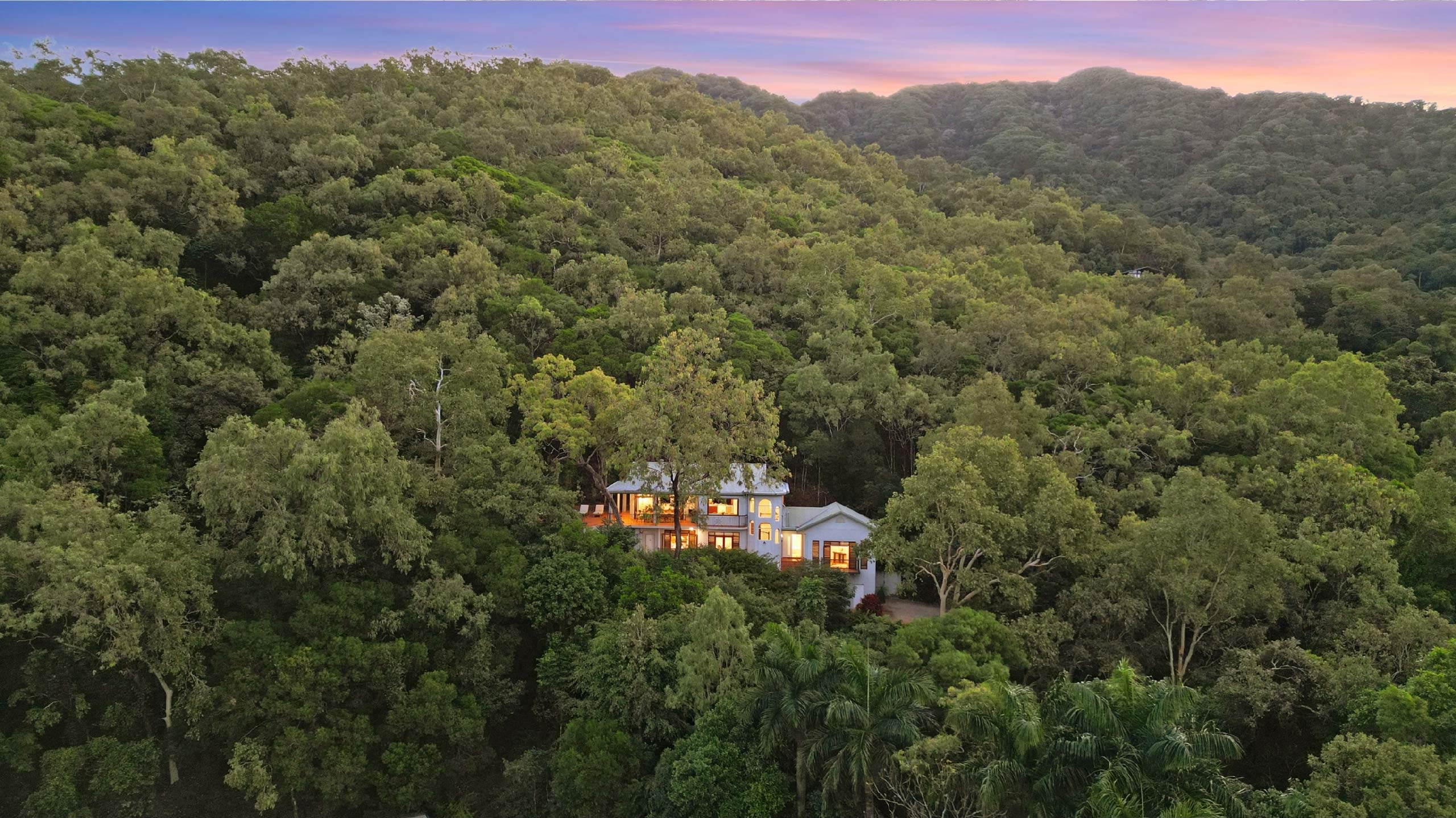 The Ferns Villa Serene Retreat - Cozie homes