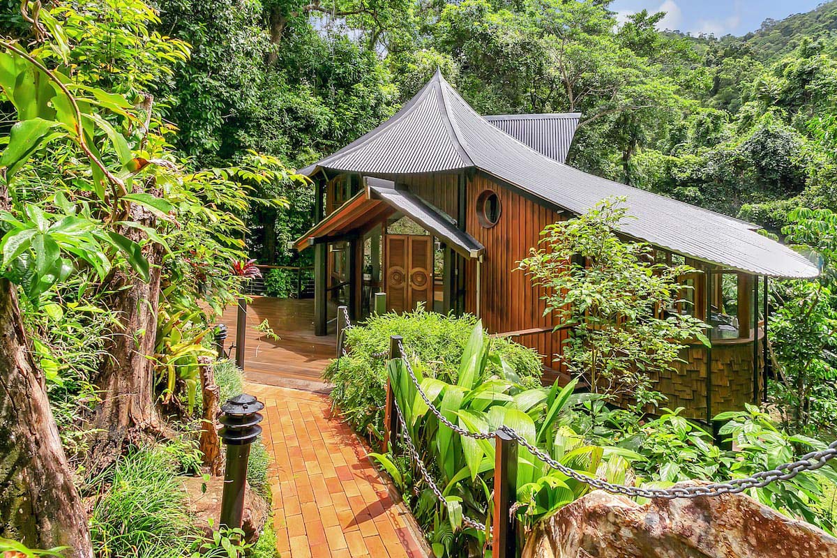The-Secret-Treehouse-Cairns-Wow-Factor - Cozie homes