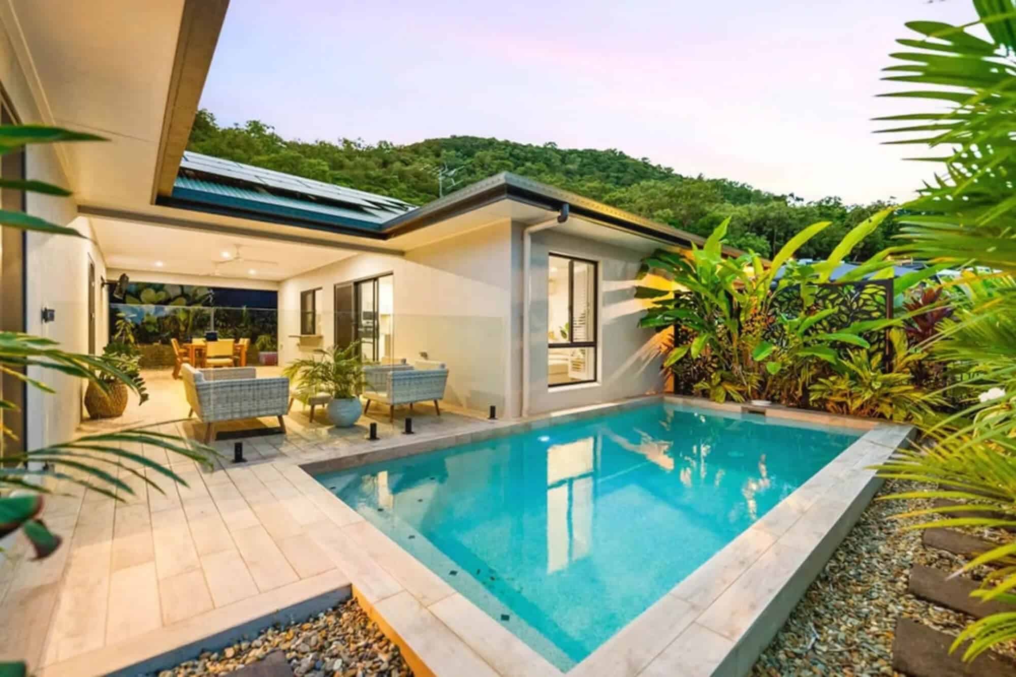 Trinity Beach Breeze - Cozie homes