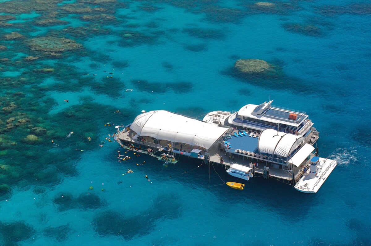 Moore Reef Platform Aerial