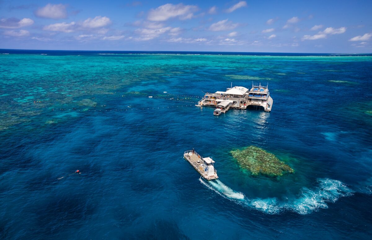 Reef Platform and Boat
